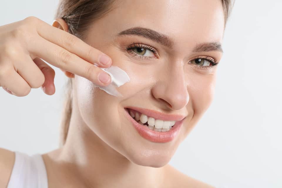 simple beauty makeup tips for face moisturiser 