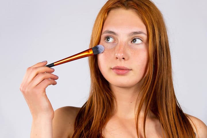 how to cover spots with makeup