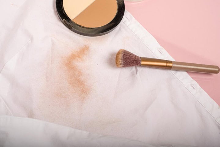 how to stop makeup transfer smudges